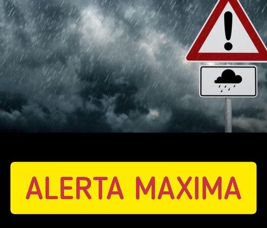 Alertă Maximă pe insula franceză Réunion din cauza unui ciclon extrem de puternic. Nimeni nu are voie să iasă pe stradă