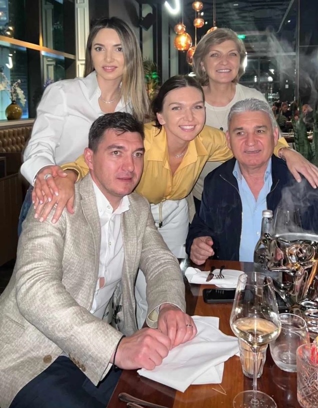 Simona Halep stralucire la petrecerea de familie