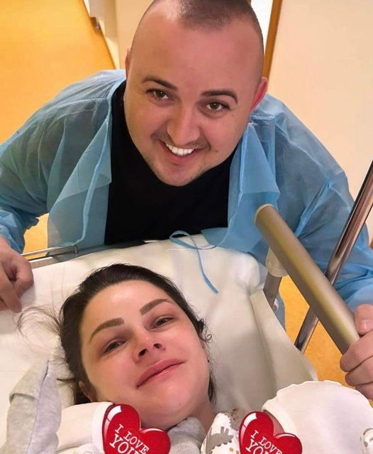 Soția lui Vasilică Ceterașu a născut gemeni Amalia Ceterașu a devenit mamă pentru a doua oară Cea mai mare bucurie  FOTO