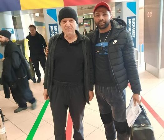 Gigi Becali de nerecunoscut pe aeroportul Otopeni. Gestul incredibil al latifundiarului din Pipera Tăticu fac și eu o poză cu tine