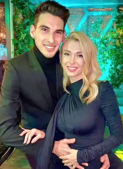 Andreea Bălan a făcut furori la Gala Tenisului 2023. A ales cea mai scurtă rochie și a fost nedezlipită de Victor Cornea