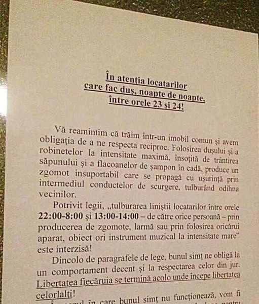 Locatarii unui bloc amenințați cu Politia pentru că fac duș intre orele 23.00 și 24.00