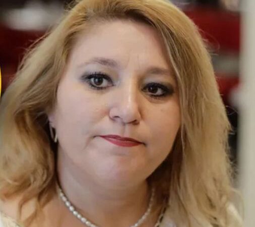 Cum arăta Diana Șoșoacă în tinerețe. Imagini nemaivăzute cu ea când poza provocator, cu greu o recunoști