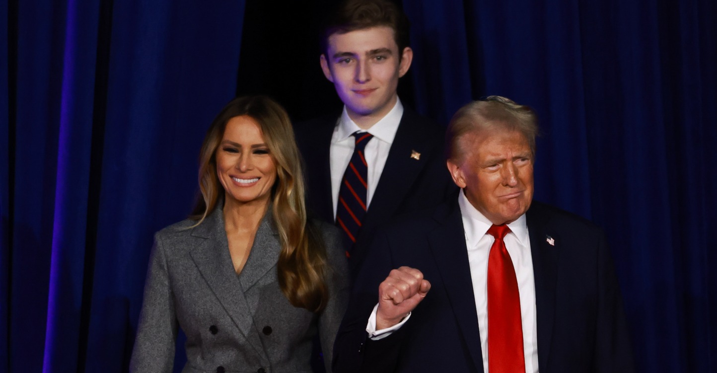 Teoria conspirației cu privire la Barron Trump fiul Melaniei și al lui Donald Trump. De la călătoria în timp la înălțimea lui ireală