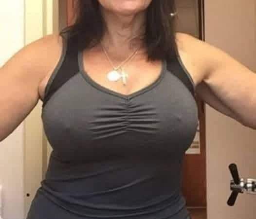 Ma numesc Ileana si am 56 de ani, sunt in Italia, „la fix”, de 11 ani. Saracia si grijile m-au izgonit de acasa unde eram saraca din punct de vedere financiar. Dupa 11 ani de munca in Italia am reusit sa rezolv gravele probleme financiare pe care le aveam, deci nu mai sunt acea saraca, fara bani, ci sunt saraca altfel acum. Mi s-au umplut buzunarele (am un salariu decent, multumitor), dar am saracit la suflet. Copiii au crescut mari fara mine, acum sunt plecati pe drumul viet…