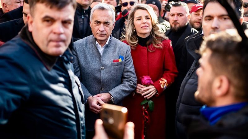 Mai multe conturi false cer bani în numele lui Călin Georgescu